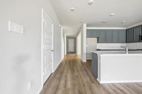 8009 Gangway Drive, Fort Worth, TX 76179