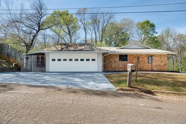 1112 Swanson Drive, Palestine, TX 75801