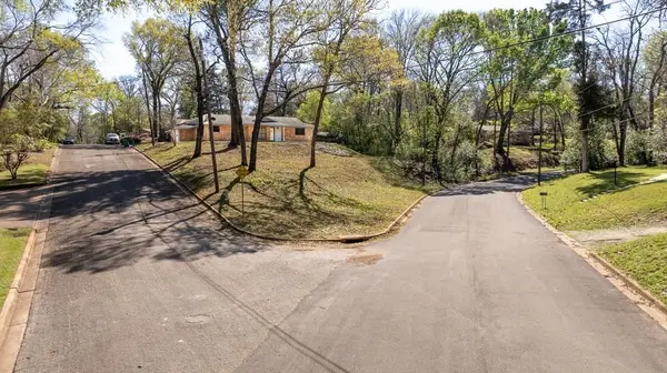 1112 Swanson Drive, Palestine, TX 75801