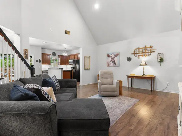 170 Greathouse Village, Decatur, TX 76234