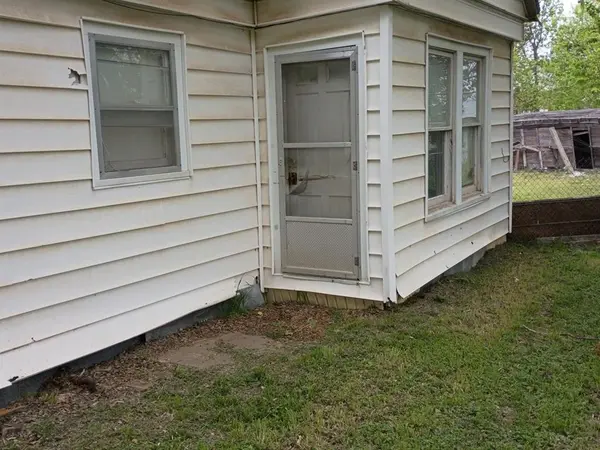 1812 8th Street, Brownwood, TX 76801