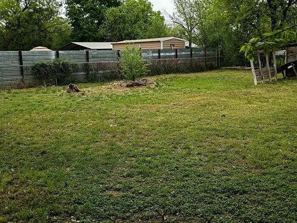 1812 8th Street, Brownwood, TX 76801