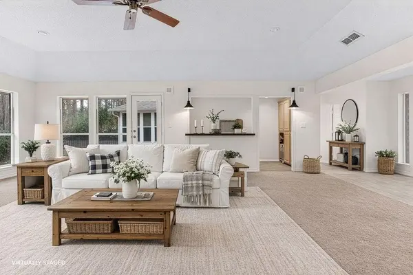 1633 Brookhollow Drive, Hideaway, TX 75771