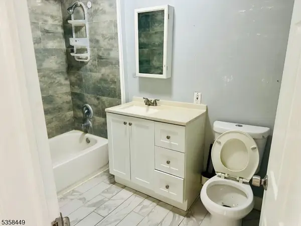 266 N 9Th St, Prospect Park Boro, NJ 07508