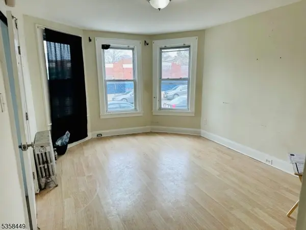 266 N 9Th St, Prospect Park Boro, NJ 07508