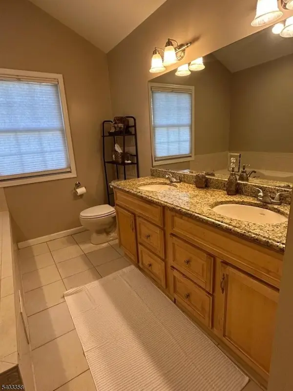 150 Montrose Ave, South Plainfield Boro, NJ 07080