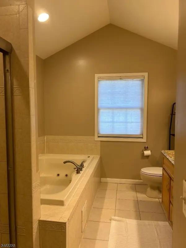 150 Montrose Ave, South Plainfield Boro, NJ 07080