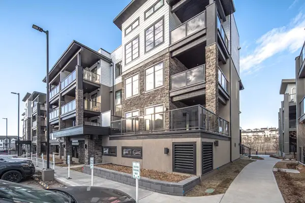 2117 81 ST SW #2217, Calgary, AB T3H 6H5