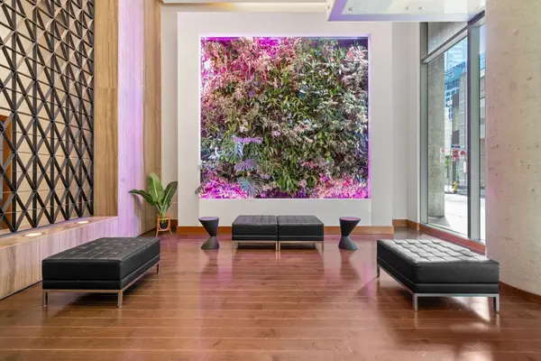 8 Mercer ST #3305, Toronto C01, ON M5V 0C4