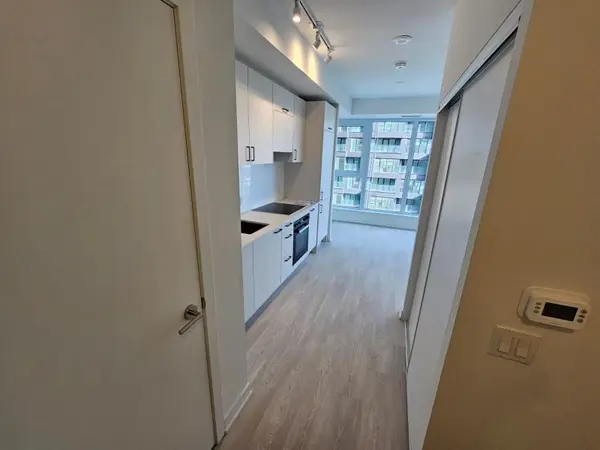 1 Quarrington LN #1012, Toronto C13, ON M3C 0S4