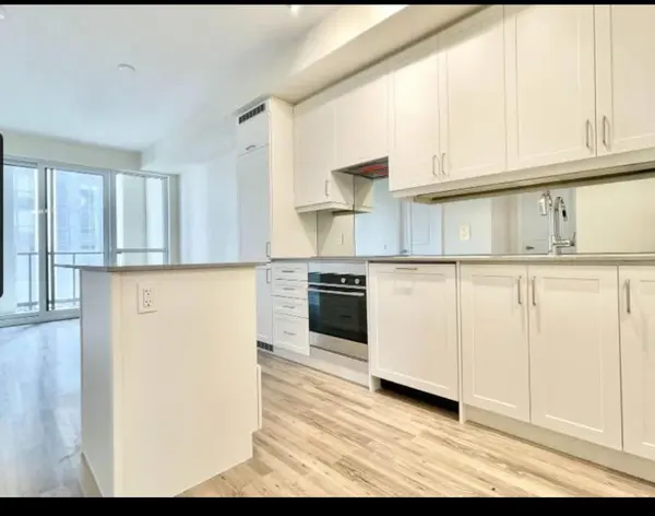 9085 Jane ST #1104, Vaughan, ON L4K 0L8