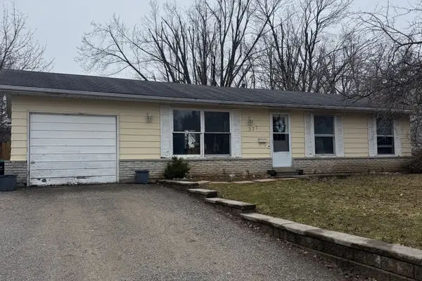 227 Pine DR, Barrie, ON L4N 4H6