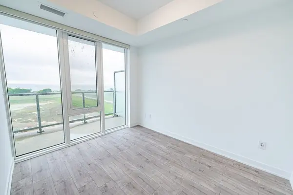 220 Missinnihe WAY #809, Mississauga, ON L5H 0A9