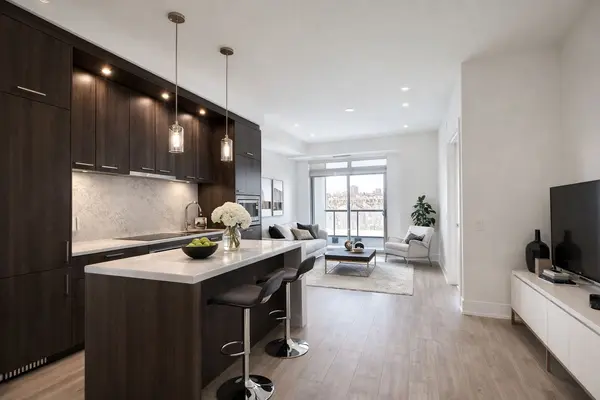 858 Dupont ST #309, Toronto W02, ON M6G 0C1