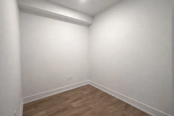 858 Dupont ST #309, Toronto W02, ON M6G 0C1