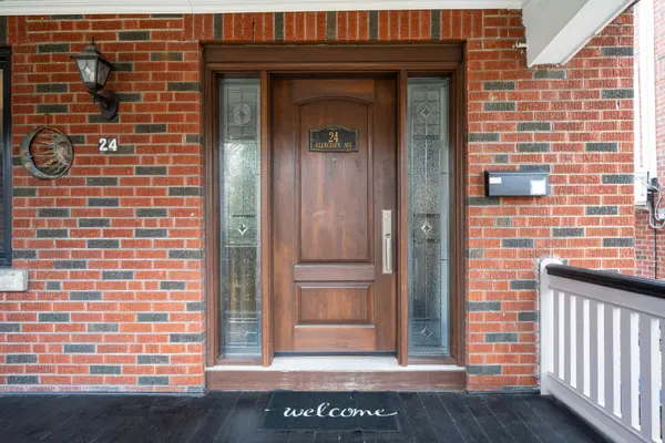 24 Glencairn AVE, Toronto C04, ON M4R 1M5