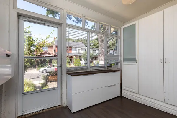 17 Mountalan AVE, Toronto E01, ON M4J 1H3