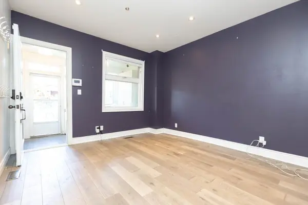 17 Mountalan AVE, Toronto E01, ON M4J 1H3