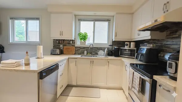 81 Heaslip TER, Toronto E05, ON M1T 1W8