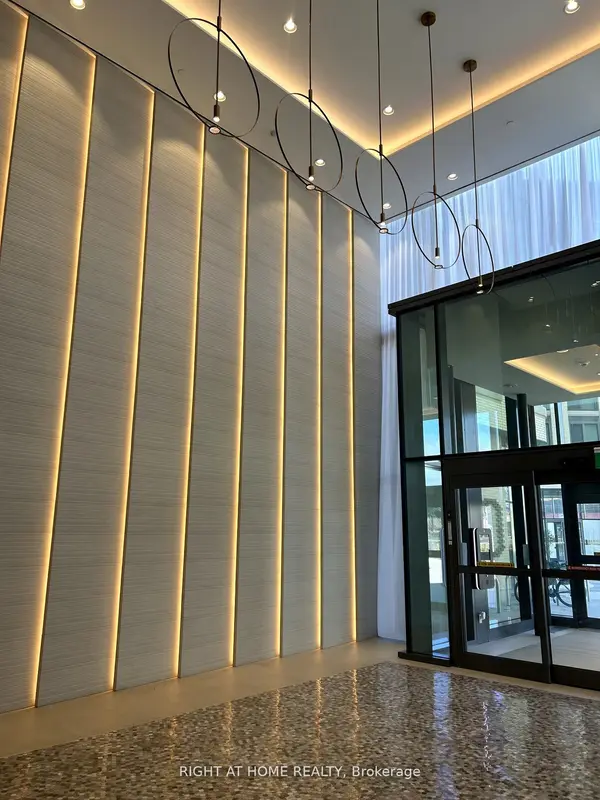 7890 Jane ST #5207, Vaughan, ON L4K 0K9