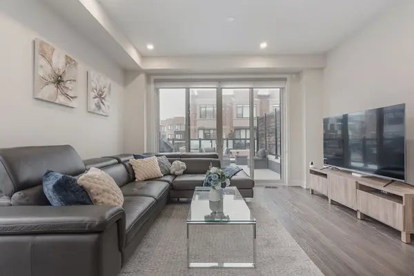 62 Troon AVE, Vaughan, ON L6A 4Z1