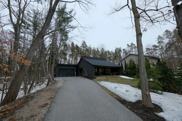 3763 fairway RD, Innisfil, ON L9S 2L4