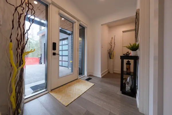 3763 fairway RD, Innisfil, ON L9S 2L4