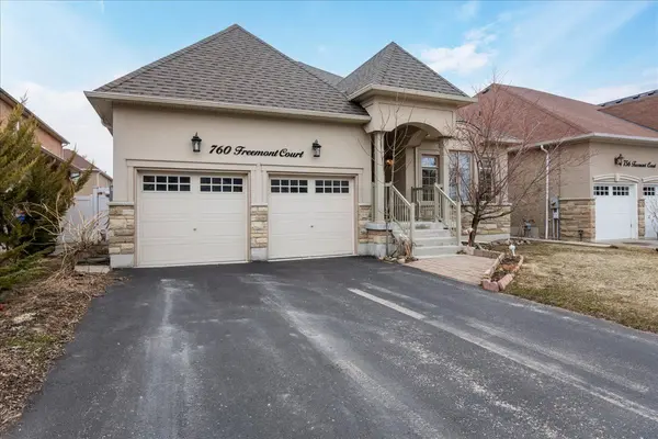 760 Freemont CT, Innisfil, ON L9S 0K4