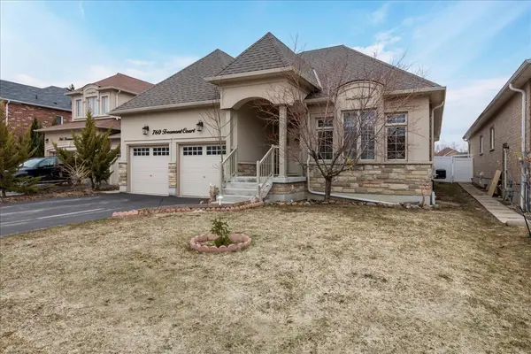 760 Freemont CT, Innisfil, ON L9S 0K4