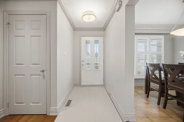 6360 Atherly CRES, Mississauga, ON L5N 2J2