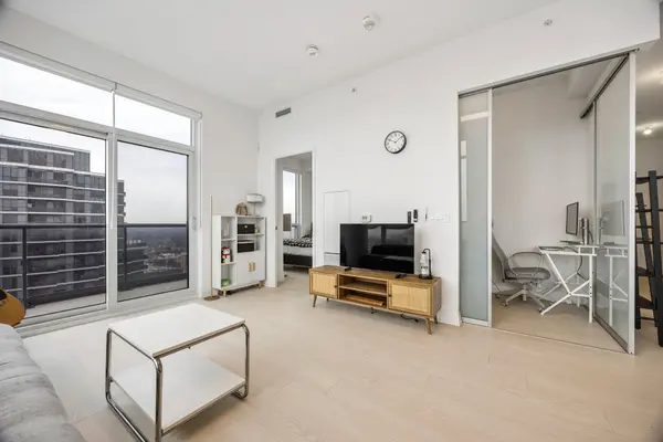 30 Gibbs RD #3302, Toronto W08, ON M9B 0E4