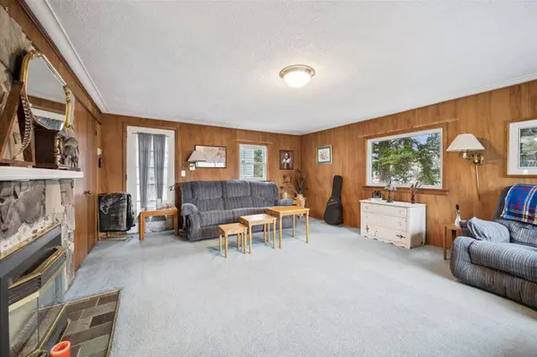 273 Thaler AVE, Kitchener, ON N2A 1R7