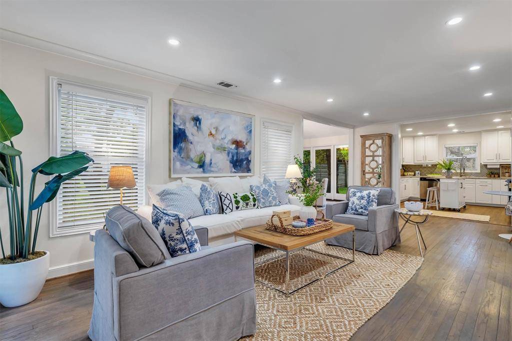 6514 Kenwell Street, Dallas, TX 75209