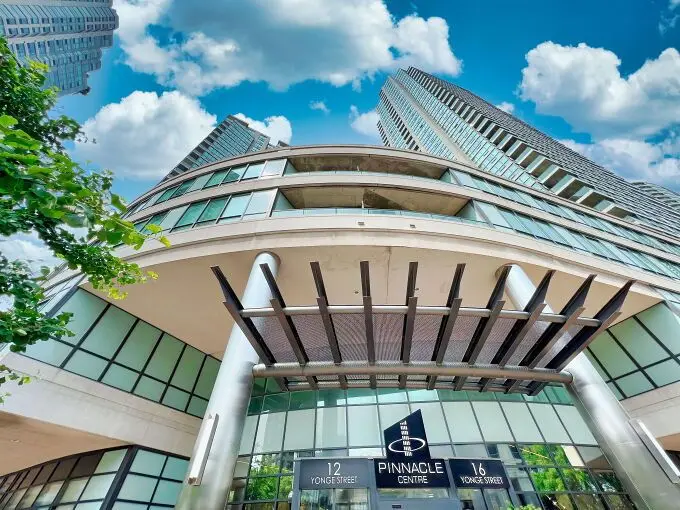 16 Yonge ST #803, Toronto C01, ON M5E 2A1