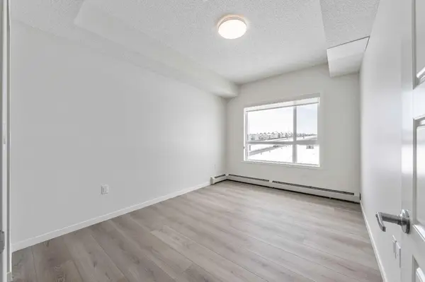 245 Edith PL NW #419, Calgary, AB T3R 2M7