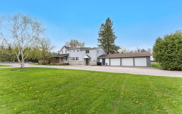 220 Queen RD W, Springwater, ON L0L 1P0