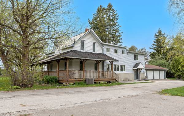 220 Queen RD W, Springwater, ON L0L 1P0