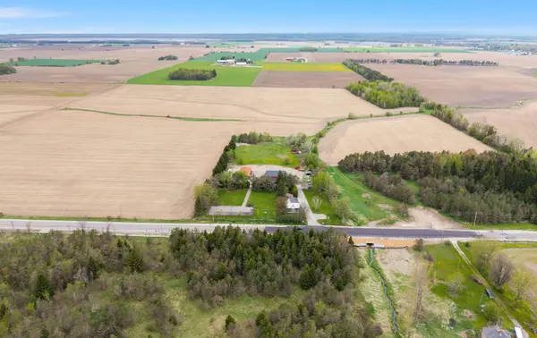 220 Queen RD W, Springwater, ON L0L 1P0