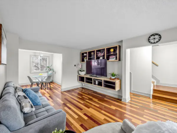 3175 Kirwin AVE #133, Mississauga, ON L5A 3M4