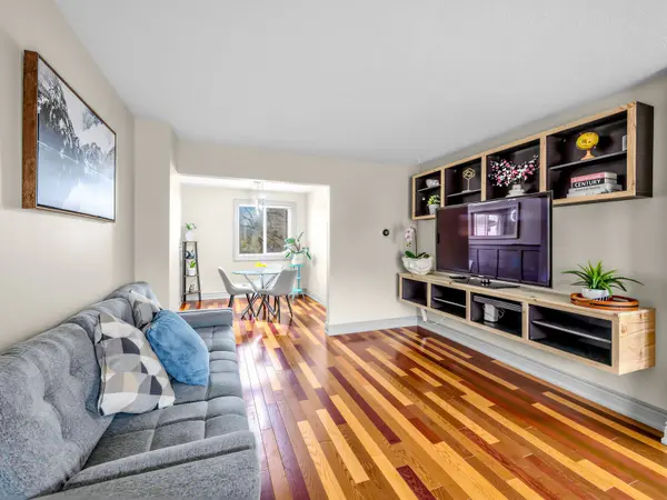 3175 Kirwin AVE #133, Mississauga, ON L5A 3M4