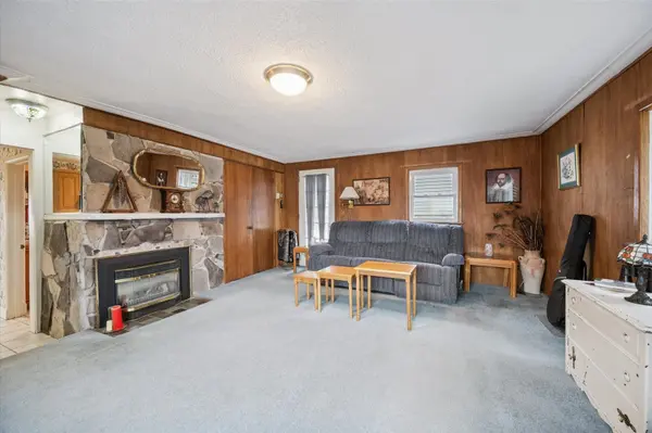 273 Thaler AVE, Kitchener, ON N2A 1R7