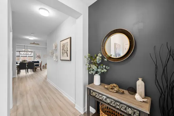 1002 Showman ST, Stittsville - Munster - Richmond, ON K0A 2Z0