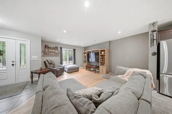 90806 Driftwood Beach RD, Howick, ON N0G 1M0