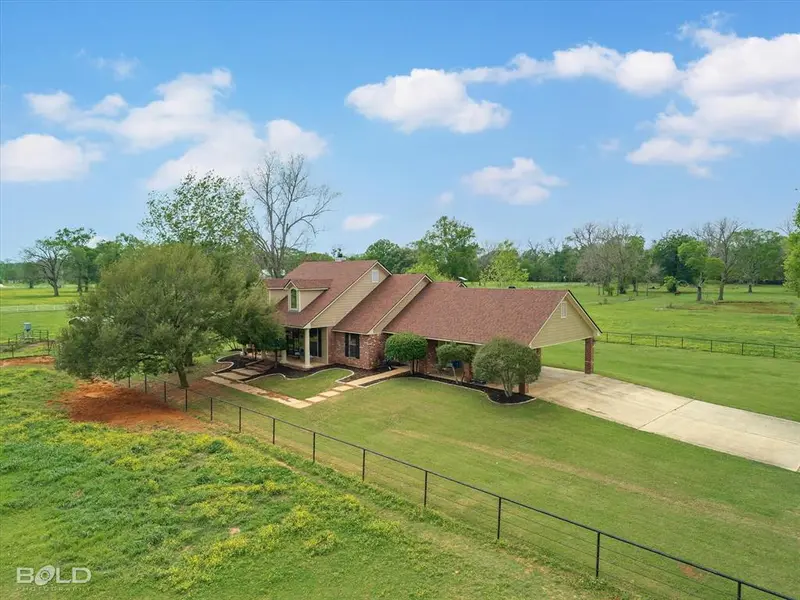 2675 Swan Lake Road, Bossier City, LA 71111