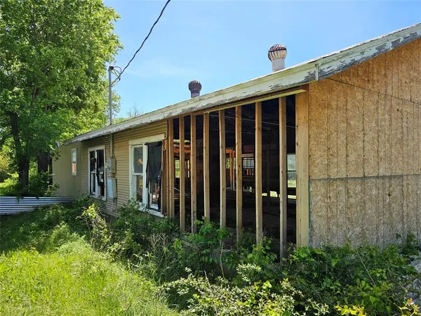 1008 Lackey Street, Brownwood, TX 76801