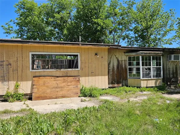 1008 Lackey Street, Brownwood, TX 76801