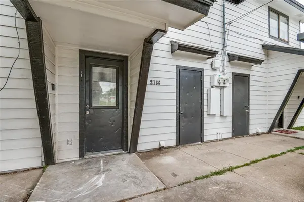 2166 E Arkansas Lane, Arlington, TX 76014