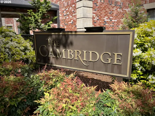 2430 NW WESTOVER RD #1-202, Portland, OR 97210