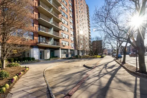 500 Central Ave #1014, Union City, NJ 07087