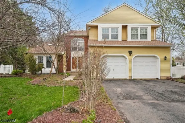 9 Chipwood Lane, North Brunswick Twp., NJ 08902